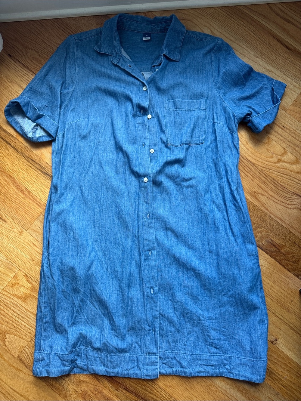 Old Navy Denim Short-Sleeve Button-Up dress